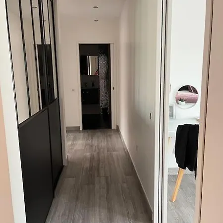 Maison Moderne Avec Piscine ! *