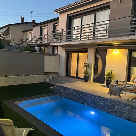 Luxueuse Et Moderne Avec Piscine ! *