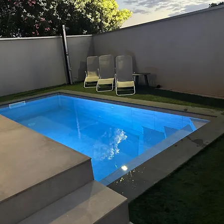 Luxueuse Et Moderne Avec Piscine ! فيلة بزييه