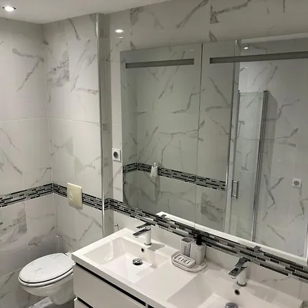 Luxueuse Et Moderne Avec Piscine ! بزييه