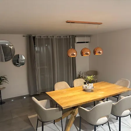 فيلة Luxueuse Et Moderne Avec Piscine ! بزييه