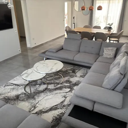 Luxueuse Et Moderne Avec Piscine ! فيلة