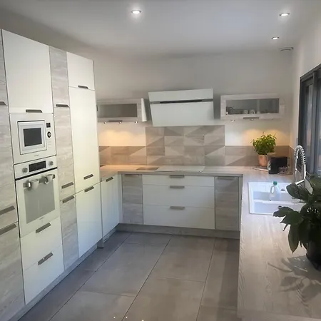 Luxueuse Et Moderne Avec Piscine ! فيلة