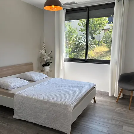 فيلة Luxueuse Et Moderne Avec Piscine ! *