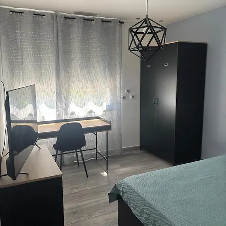 Luxueuse Et Moderne Avec Piscine ! *